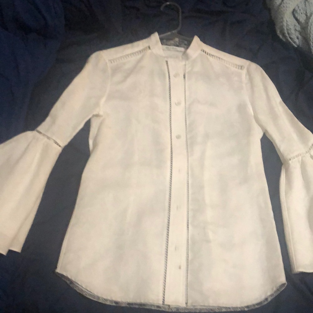Robert Graham blouse never been worn.